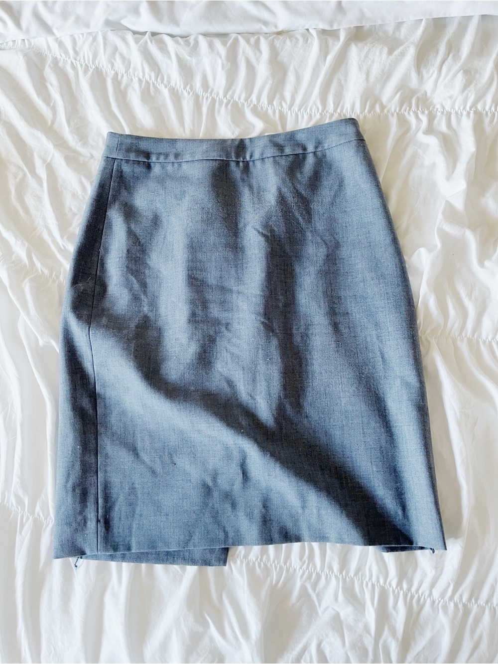 BANANA REPUPBLIC Blue Chambray Pencil Skirt Size 2